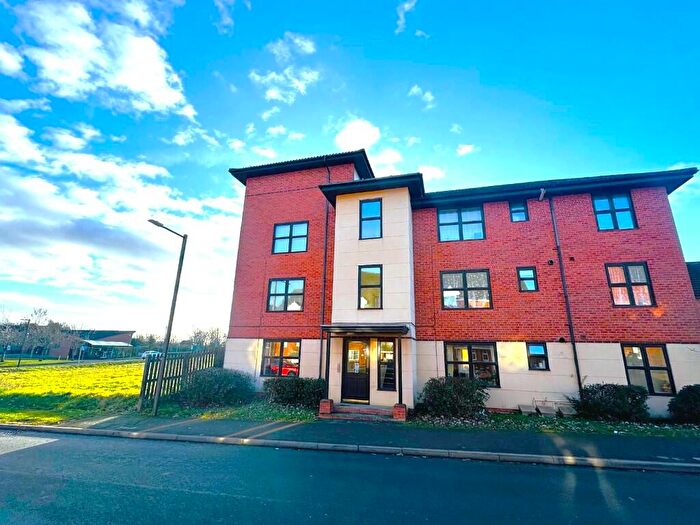 1 Bedroom Flat For Sale In Portishead Drive, Tattenhoe, MK4