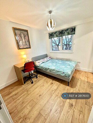 Studio To Rent In London, London, N1