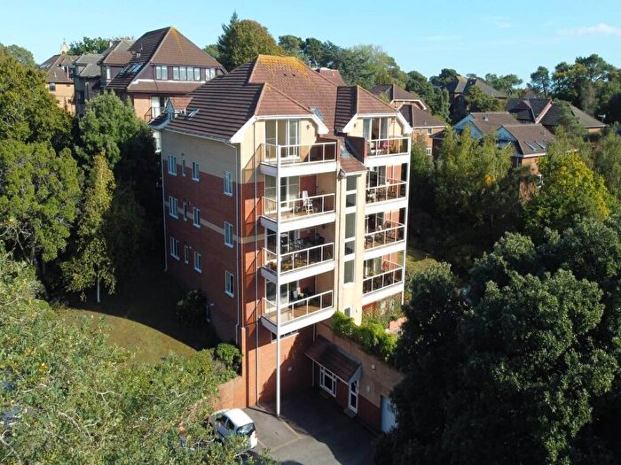 2 Bedroom Flat To Rent In Belle Vue Road, Lower Parkstone, BH14