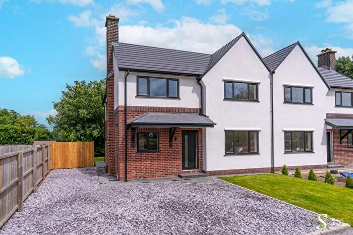 4 Bedroom Semi-Detached House For Sale In Mill Lane, Alderley Edge, SK9
