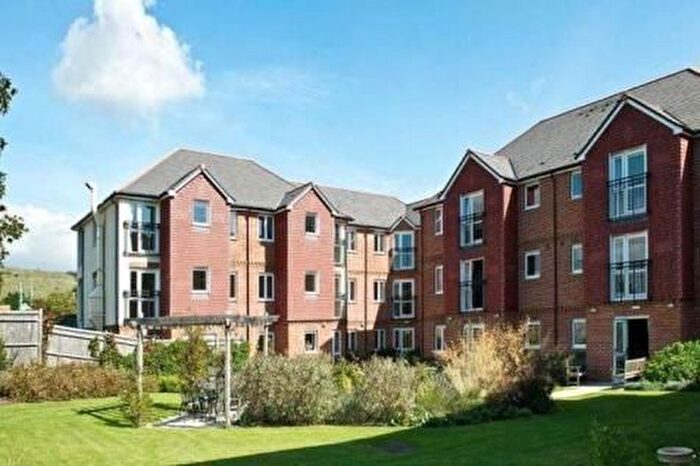 1 Bedroom Flat To Rent In Stanley Road, Folkestone, CT19