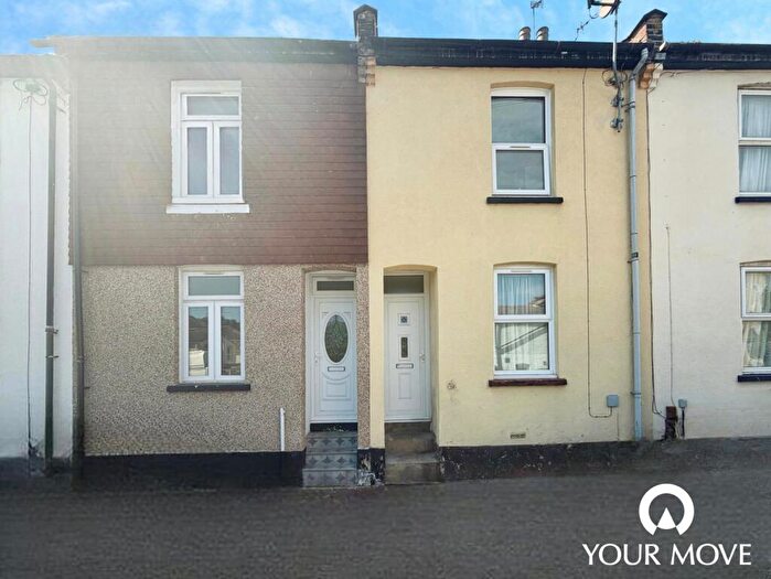3 Bedroom Terraced House To Rent In Chamberlain Road, Chatham, Kent, ME4