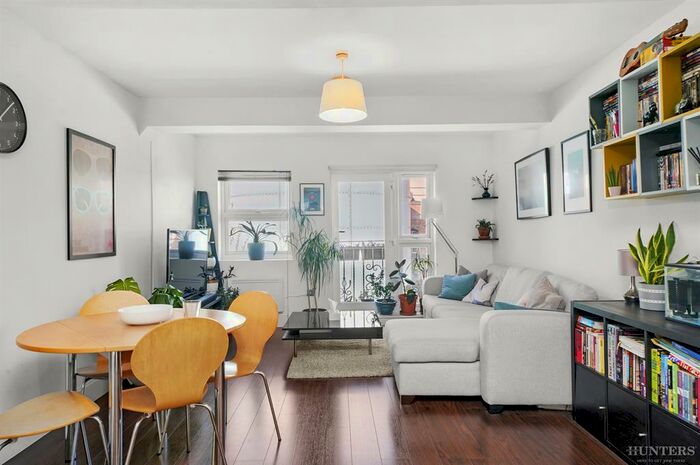 2 Bedroom Flat To Rent In High Road, London, N17