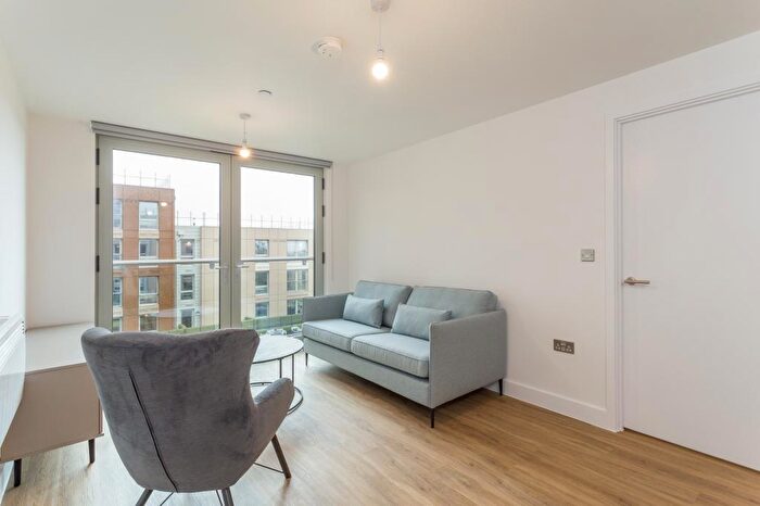 2 Bedroom Apartment To Rent In Solstice Apartments, Milton Keynes Milton Keynes, MK9