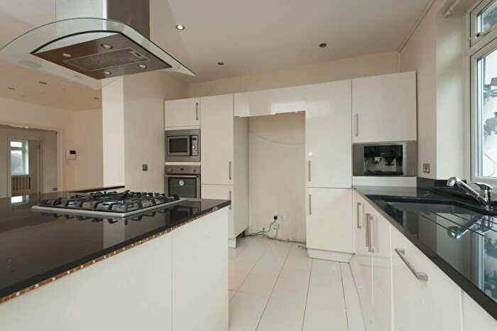 4 Bedroom Detached House To Rent In Hillside Rise, Northwood, HA6