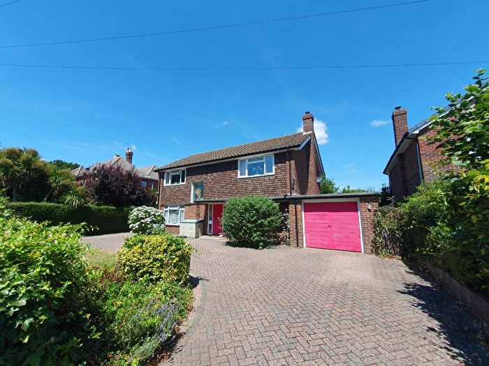 4 Bedroom Detached House To Rent In Third Avenue, Havant, Hampshire, PO9