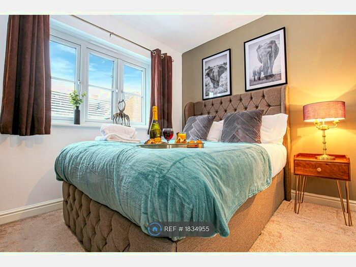 4 Bedroom Detached House To Rent In Roman View, Deanshanger, Milton Keynes, MK19