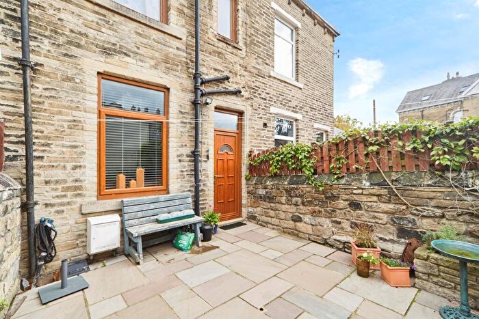 4 Bedroom Terraced House For Sale In Bradford Road, Shipley, BD18
