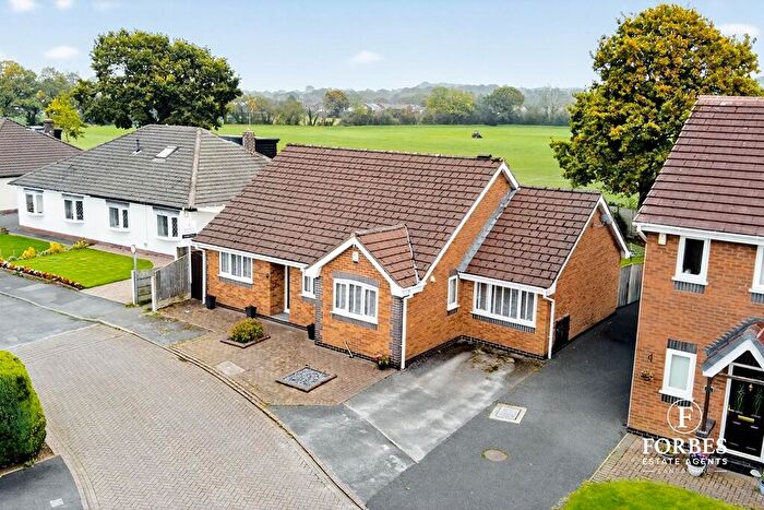 3 Bedroom Bungalow For Sale In Squires Close, Hoghton, PR5