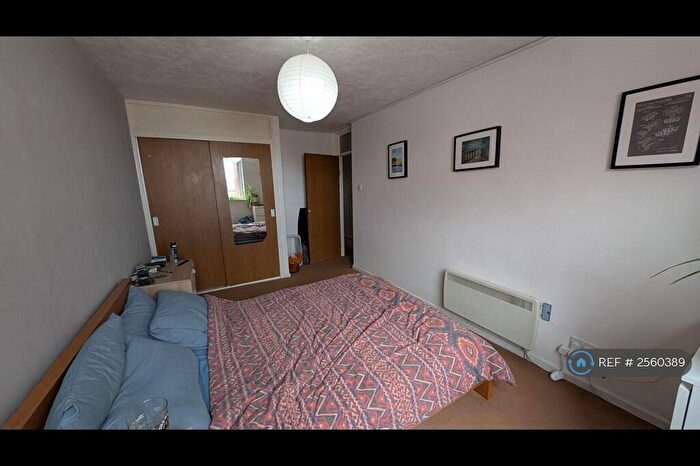 1 Bedroom Flat To Rent In Clarendon Road, Leeds, LS2