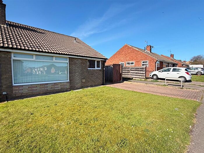 2 Bedroom Semi Detached Bungalow For Sale In Eastway, Eastfield, Scarborough, YO11