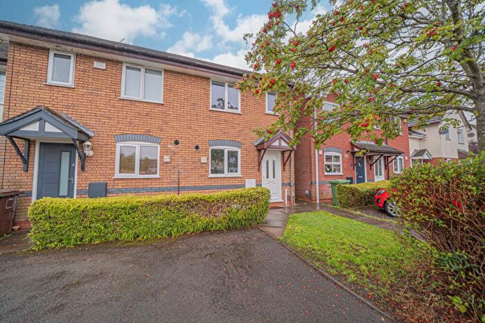 2 Bedroom Semi-Detached House For Sale In Kerswell Drive, Shirley, B90