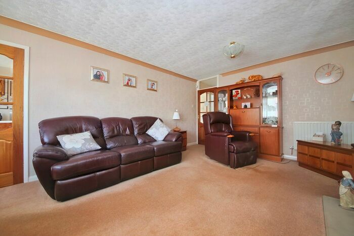 2 Bedroom Detached Bungalow For Sale In Elnup Avenue, Shevington, Wigan, Lancashire, WN6