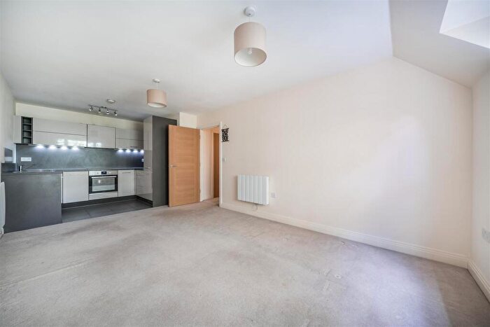 2 Bedroom Apartment For Sale In Wilmott House, Ashville Way, Wokingham, Berkshire, RG41