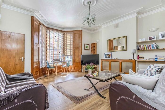 1 Bedroom Flat To Rent In Sulgrave Road, London, W6