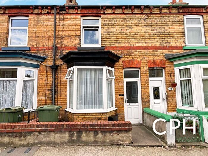 2 Bedroom Terraced House For Sale In Commercial Street, Scarborough, YO12