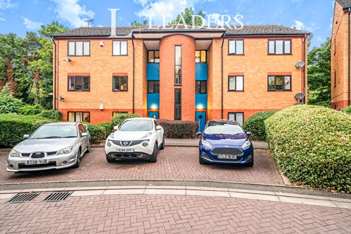 2 Bedroom Flat To Rent In Marigold Place, Harlow, CM17