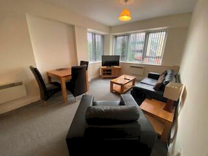 1 Bedroom Apartment To Rent In Town Centre, SN1