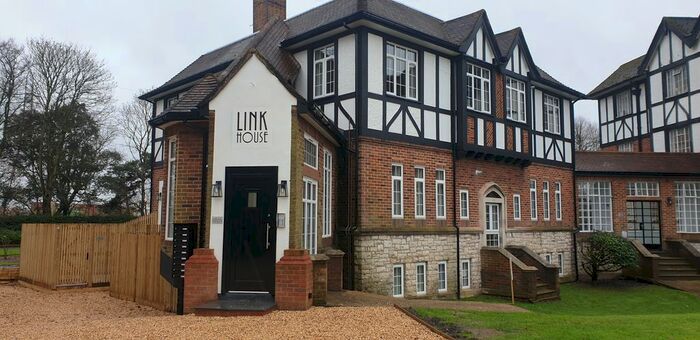 1 Bedroom Flat To Rent In Millbrook Road East, Southampton, SO15