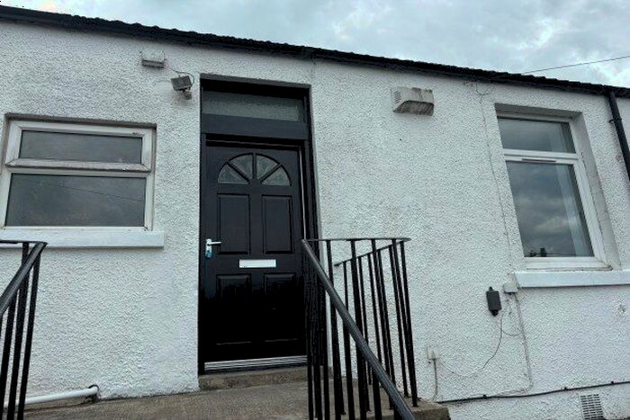 3 Bedroom Flat To Rent In Main Street, Stirling, FK7