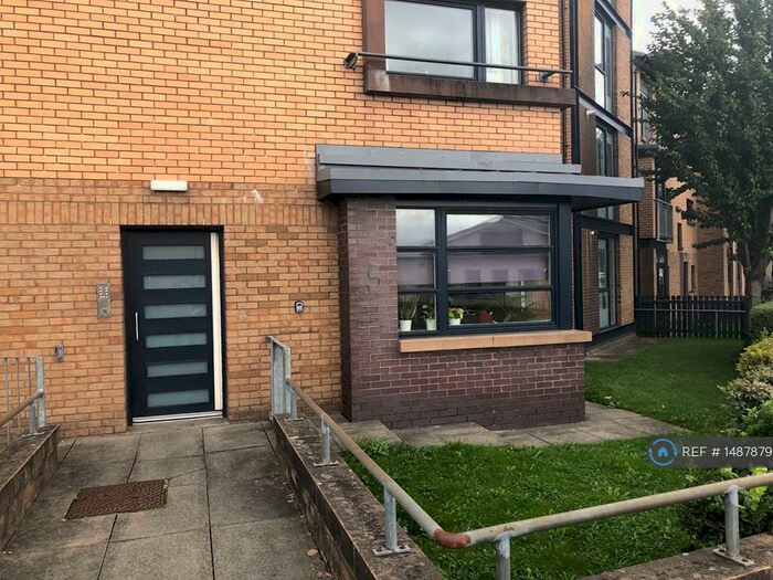 3 Bedroom Flat To Rent In Amulree Street, Glasgow, G32