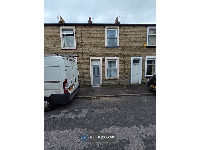 2 Bedroom Terraced House To Rent In Hunslet St, Burnley, BB11