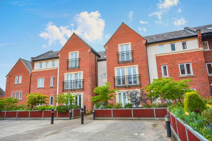 2 Bedroom Flat To Rent In Gilbert Scott Court, Whielden Street, Amersham, HP7