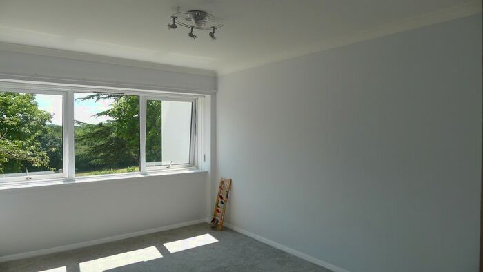 1 Bedroom Flat To Rent In Coach Road, Newton Abbot, TQ12