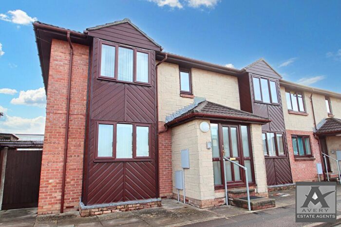 2 Bedroom Flat To Rent In Deacons Court, Salisbury Road, Milton, BS22