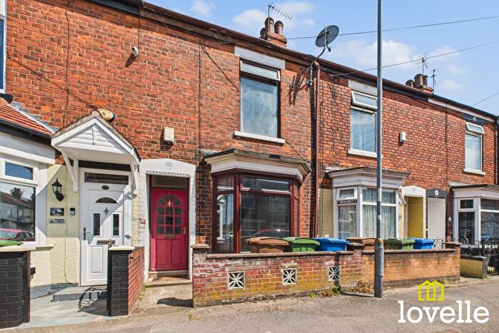 2 Bedroom Terraced House For Sale In Edward Street, Hull, East Riding Of Yorkshire, HU13