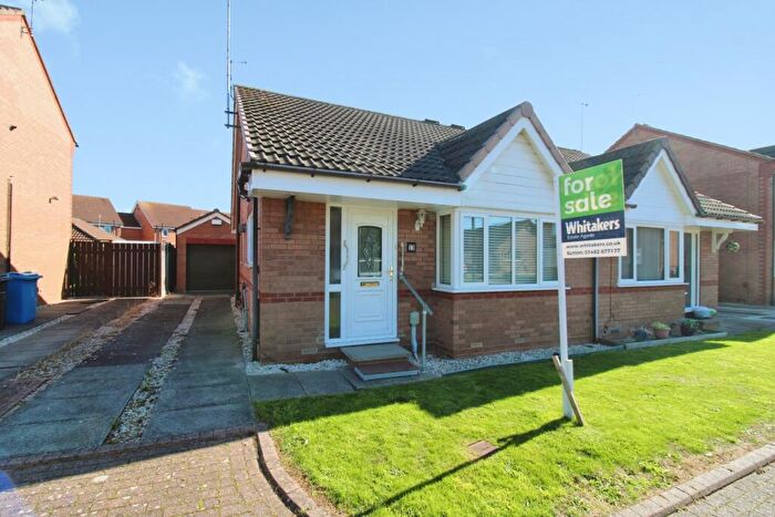 2 Bedroom Semi-Detached Bungalow For Sale In Peckforten Close, Hull, HU7