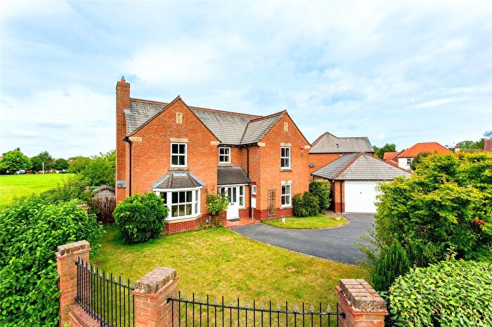 4 Bedroom Detached House For Sale In Earswick Chase, Earswick, York, North Yorkshire, YO32