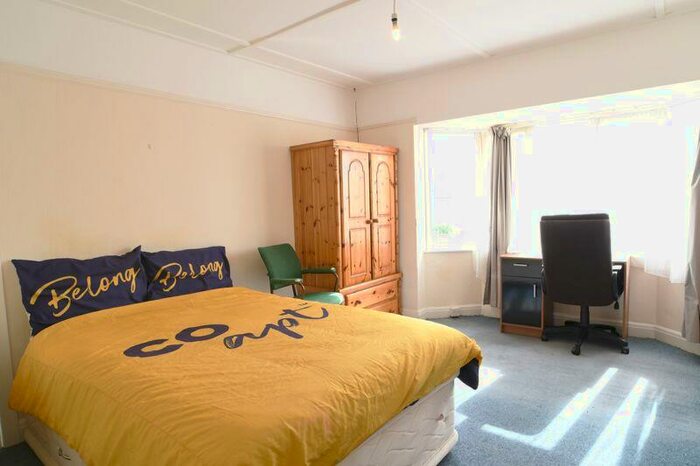 5 Bedroom House Of Multiple Occupation To Rent In Crayford Road, Brighton, BN2