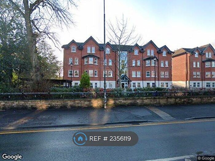 2 Bedroom Flat To Rent In Hampton House, Sale, M33
