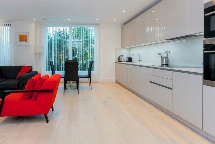 2 Bedroom Apartment To Rent In Camden Courtyards, Rochester Place, Camden, NW1