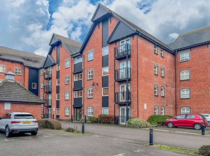 2 Bedroom Flat For Sale In West Dock The Wharf, Leighton Buzzard, LU7