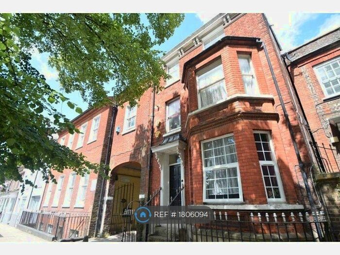 1 Bedroom Flat To Rent In High Street South, Dunstable, LU6