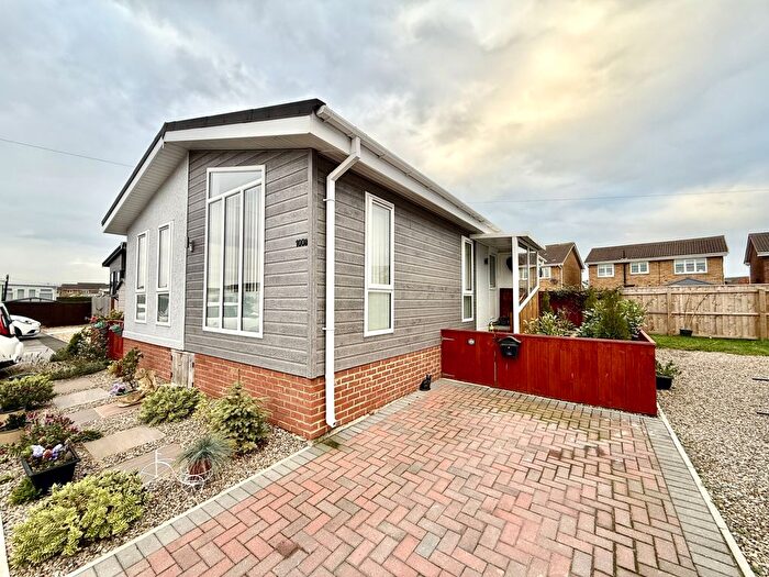 2 Bedroom Park Home For Sale In Sea Breeze Park, Seaton Carew, TS25