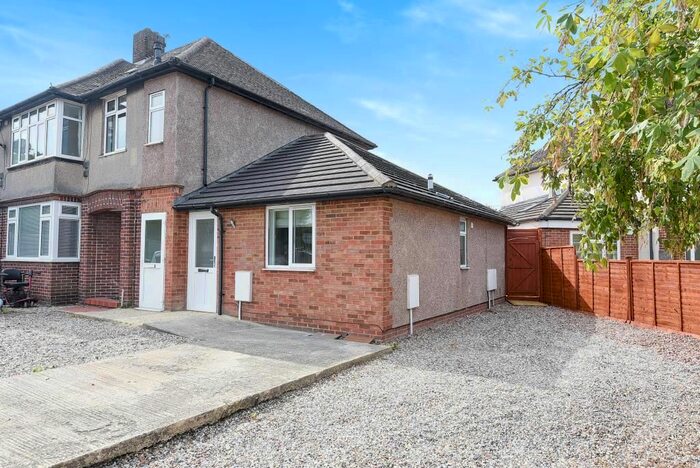 1 Bedroom Flat To Rent In North Way, Headington, OX3