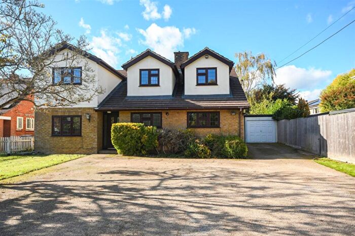 5 Bedroom Detached House For Sale In Galleywood Road, Great Baddow, CM2