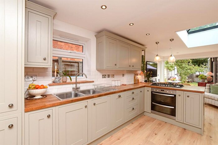 2 Bedroom Semi Detached House For Sale In New North Road, Reigate, Reigate, Surrey, RH2