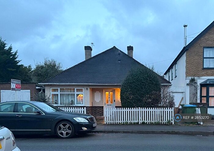 3 Bedroom Bungalow To Rent In Langton Road, West Molesey, KT8