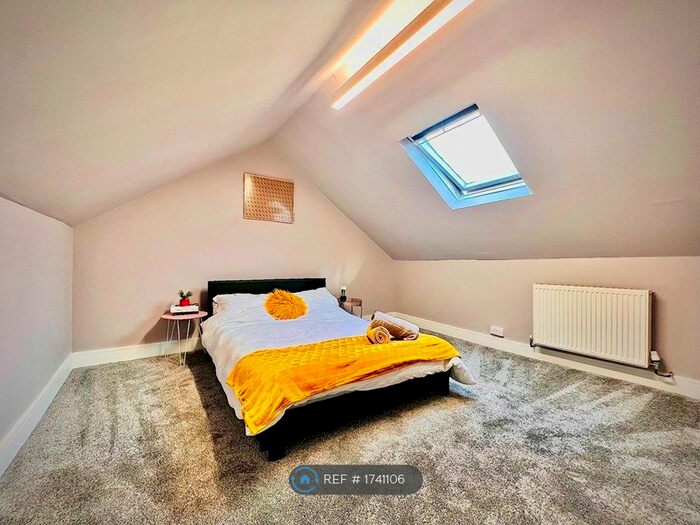 2 Bedroom Flat To Rent In Shirley Road, Cardiff, CF23