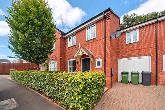 3 Bedroom Terraced House For Sale In Brooklands Drive, Kidderminster, DY11