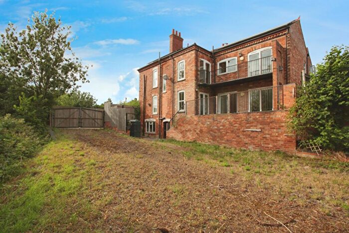 4 Bedroom End Of Terrace House For Sale In Vicarage Hill, Clifton Upon Dunsmore, Rugby, CV23