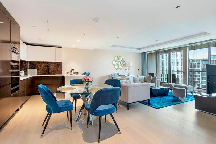 2 Bedroom Flat To Rent In Warwick Lane, London, W14