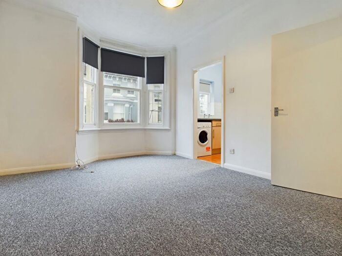 1 Bedroom Flat For Sale In Lansdowne Street, Hove, BN3