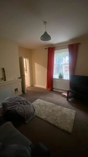 2 Bedroom House To Rent In Moorland Avenue, Leeds, LS6