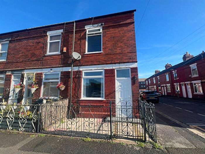 2 Bedroom End Terrace House For Sale In Brighton Grove, Sale, M33