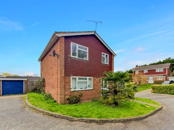4 Bedroom Detached House To Rent In Kilndown Gardens, Canterbury, CT2